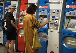 Ya se puede acceder al transporte público madrileño solo con el móvil, sin tarjeta física