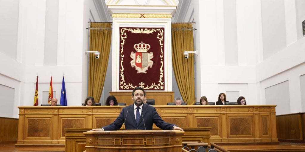 Page y Núñez, incapaces de cerrar en las Cortes de Castilla-La Mancha una unidad de acción contra el nuevo modelo de financiación