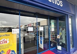 Susto en el parque comercial La Abadía de Toledo por un pequeño incendio que sofocó el vigilante de seguridad