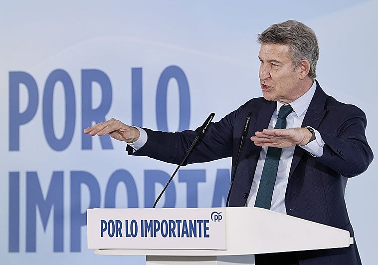 El PP ya asume el fenómeno de Vox y piensa en bloque para echar a Sánchez