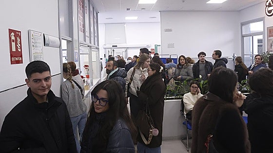 Los cordobeses disparan las donaciones de sangre por el accidente de Adamuz: «Voy a aportar todo lo que pueda»