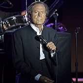 El abogado de Julio Iglesias pide a la Fiscalía tener acceso a la denuncia