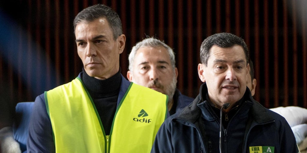 El modelo andaluz de convivencia de Juanma Moreno gana la partida a la bronca en el accidente de trenes de Adamuz