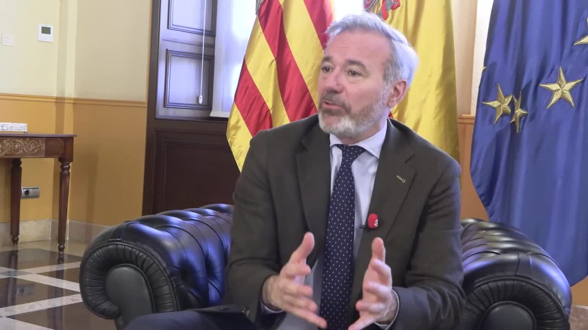 Azcón (PP) dice que Pilar Alegría (PSOE) volverá a irse de Aragón tras las  elecciones.