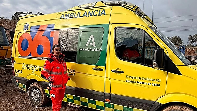 Médico do pronto-socorro 061 Marta de Dios em Adamuz