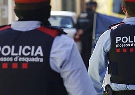 Detenido un hombre de 22 años por la muerte a puñaladas de una mujer en una nave ocupada de Hospitalet