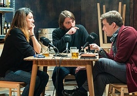 La Cuota, por Juan Soto Ivars, Rebeca Argudo y Alfonso Ussía: «Esta regularización es para exprimir a impuestos a los inmigrantes»
