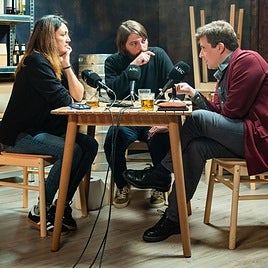 La Cuota, por Juan Soto Ivars, Rebeca Argudo y Alfonso Ussía: «Esta regularización es para exprimir a impuestos a los inmigrantes»