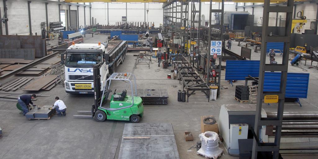 Los ocupados caen en Córdoba un 1% arrastrados por campo y construcción, que eclipsan la subida espectacular de la industria (+22%)