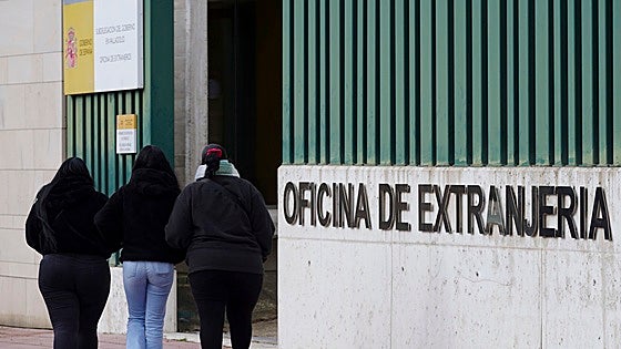 En vídeo | Las claves de la regularización de inmigrantes aprobada por el Gobierno