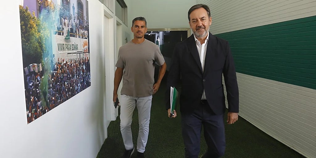 El Córdoba CF apura las últimas horas del mercado invernal con posibles movimientos en sus filas