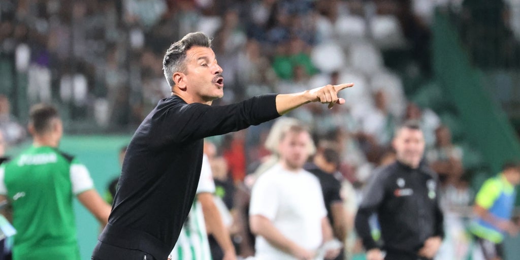 Iván Ania, ante un nuevo desafío: confeccionar el once del Córdoba CF tras recuperar lesionados