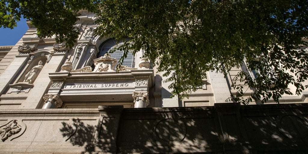 El Supremo rebaja a tres años y medio de prisión la pena al condenado por el suicidio de un menor en Castellón