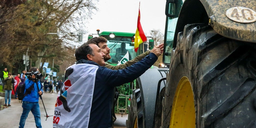 Vox Castilla-La Mancha apoya en Madrid la tractorada contra el acuerdo Mercosur