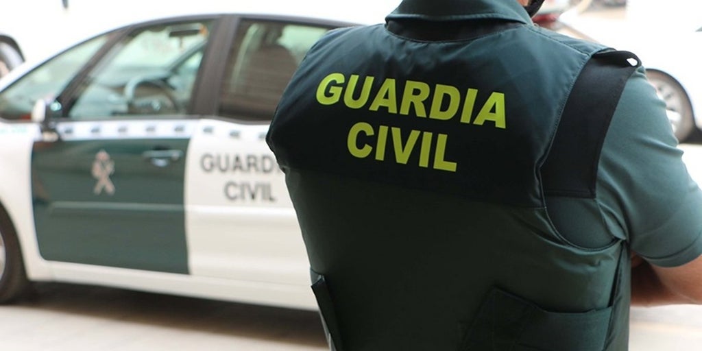 Abatido un hombre tras  disparar contra guardias civiles en la aldea del Rocío, en Almonte