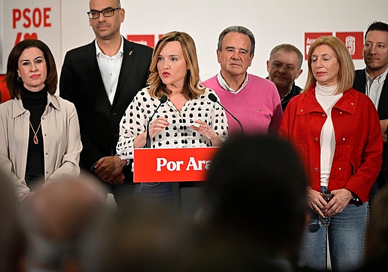 El ministro López reabre la herida más profunda en el PSOE aragonés y el lambanismo se le echa al cuello: «En política no vale todo. Su figura está por encima»