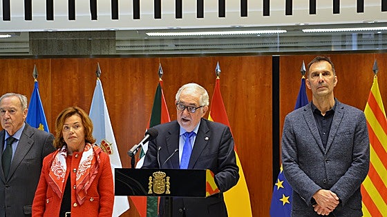 Conde-Pumpido se revuelve contra las críticas al TC, «la institución más valorada por los españoles»