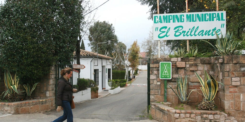 El Pleno del Ayuntamiento de Córdoba aprueba la rehabilitación de la piscina del camping del Brillante en 2028