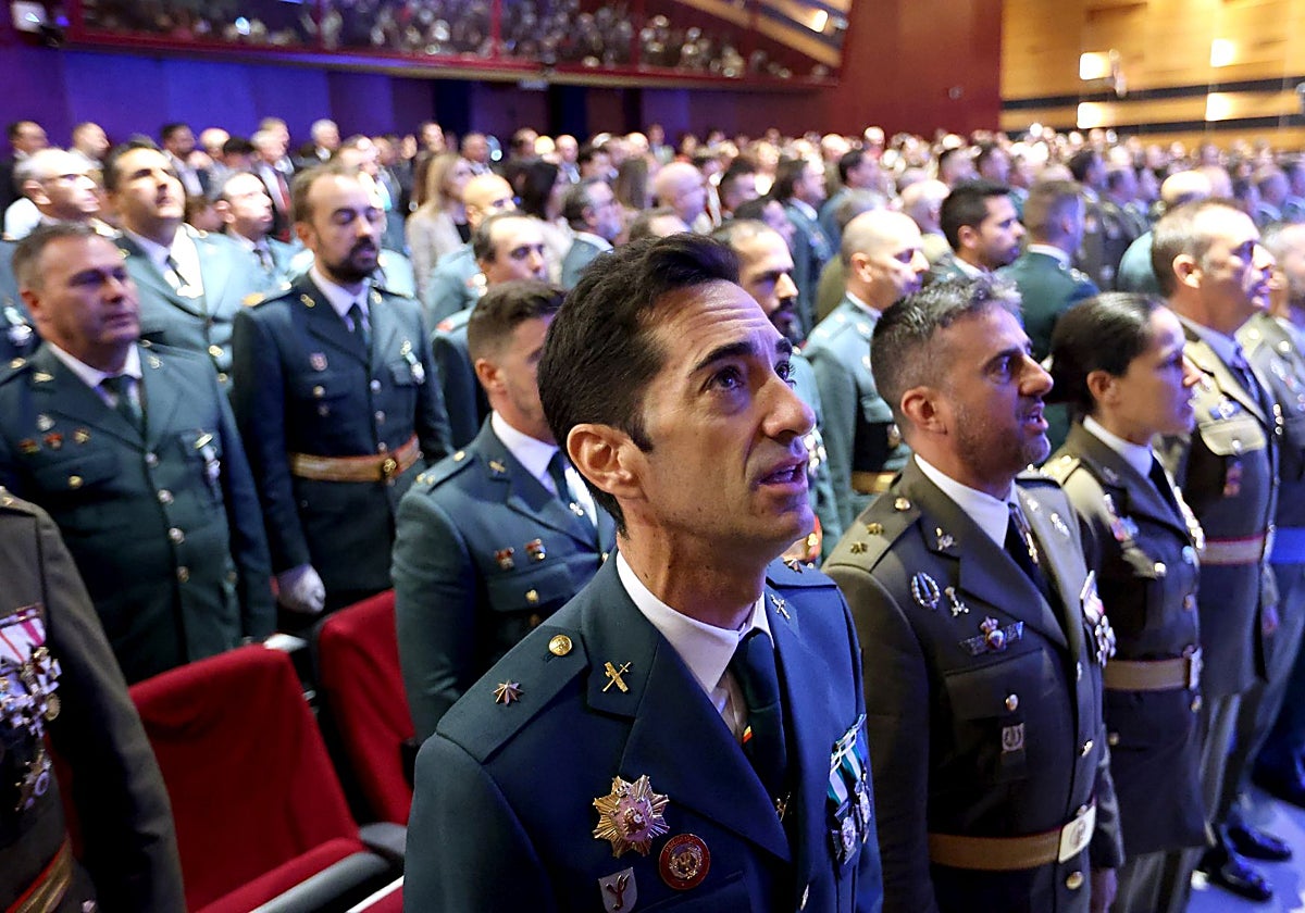La Guardia Civil estudia limitar el periodo de los mandos por la merma de la «integridad»