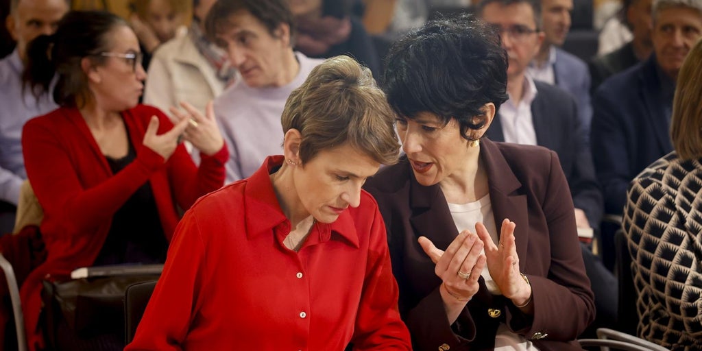 Chivite se defiende con una 'auditoría' que no descarta el troceo de contratos a la empresa que reformó la sede del PSOE en Pamplona