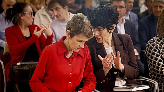 Chivite se defiende con una 'auditoría' que no descarta el troceo de contratos a la empresa que reformó la sede del PSOE en Pamplona