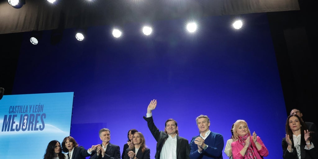 Feijóo da la «confirmación» a Mañueco y augura un resultado «excelente» para el PP