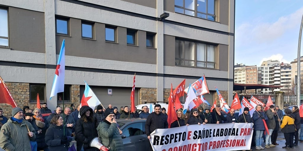 Suspendida la huelga del transporte de viajeros por carretera en la provincia de La Coruña
