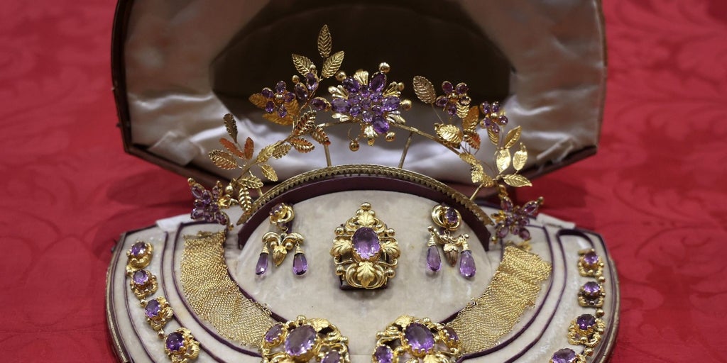 ¿Cuál es uno de los joyeros con más historia de las imágenes devocionales de Córdoba?