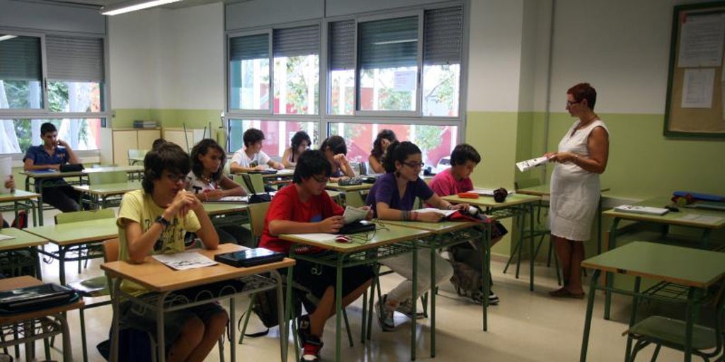 Sociedad Civil denuncia que la Generalitat oculta información al Defensor del Pueblo sobre la discriminación del catalán