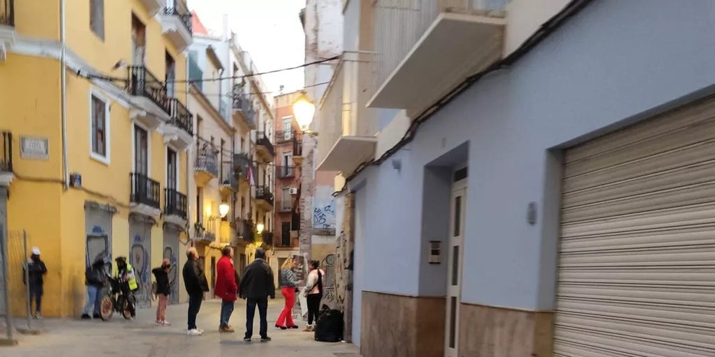 Valencia trabaja en una nueva ordenanza que incluirá «multas a puteros»