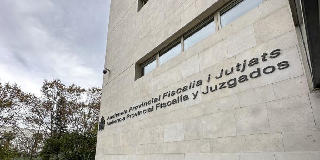 Piden dos años de cárcel para un policía nacional acusado de fingir el robo de su moto para cobrar el seguro