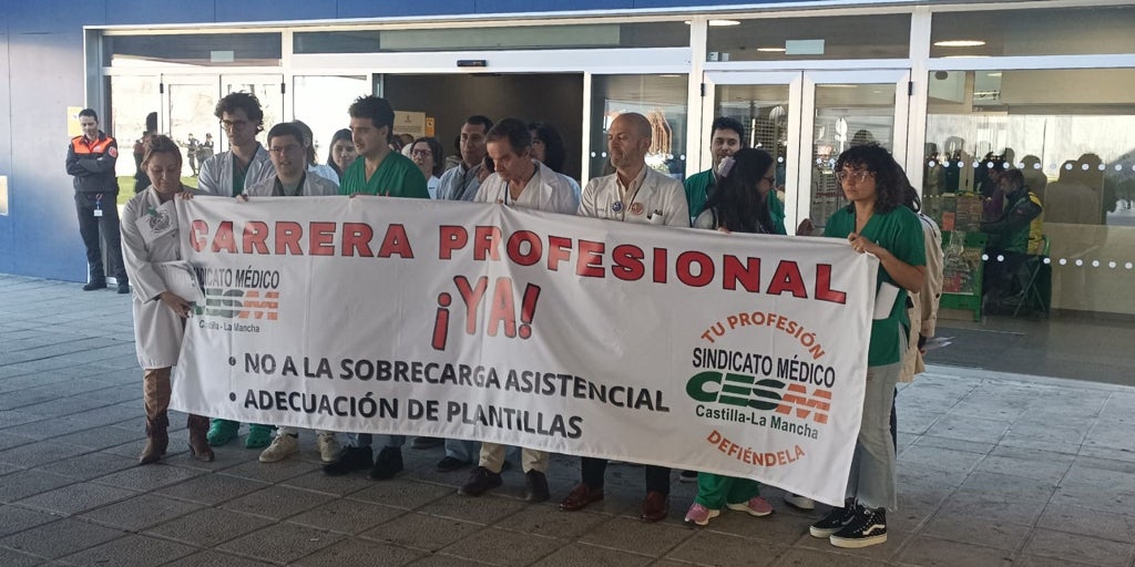 Los médicos de Castilla-La Mancha denuncian que la ministra «falta a la verdad»: «No ha negociado con nosotros»
