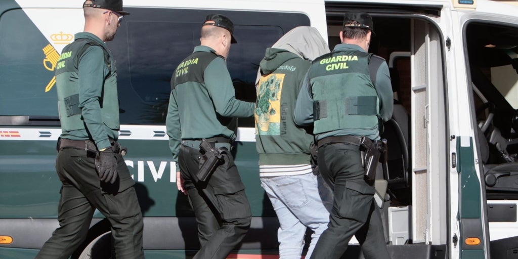 Prisión para el detenido por el doble crimen de Xilxes tras negarse a declarar