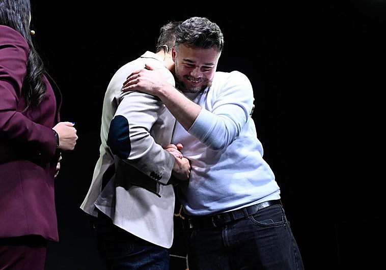 Rufián se apropia de banderas de Vox en su proyecto de aglutinar a la izquierda