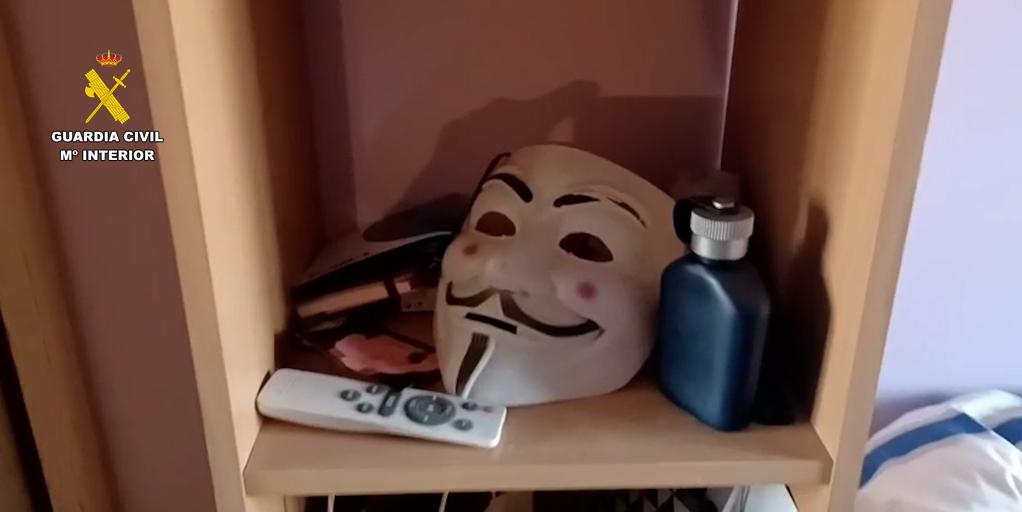 Detenidos cuatro miembros del grupo hacktivista  Anonymous Fénix 