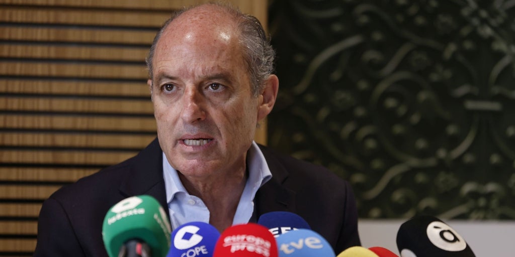 Camps encarga una encuesta que le sitúa al frente del PP valenciano contra Llorca y Catalá