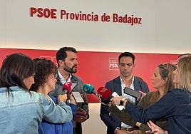 Las ejecutivas provinciales se unen y tensan la cuerda con la gestora sanchista del PSOE de Extremadura