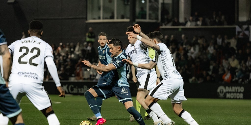 Así está el Córdoba CF en la clasificación tras la derrota ante el Ceuta