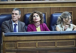 María Jesús Montero se equivoca y es la única que vota en contra de las ayudas a las víctimas de Adamuz