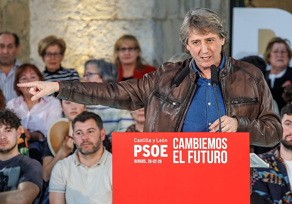 El candidato del PSOE a las elecciones de Castilla y León, Carlos Martínez Mínguez.