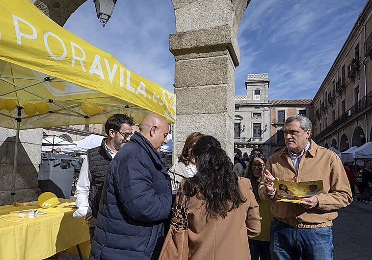 Por Ávila espera conseguir «a pie de calle» un segundo procurador