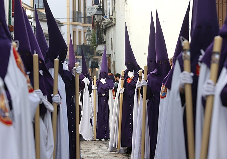 Salir de casa y volver para las cofradías de Córdoba, una exigencia sólo para las nuevas
