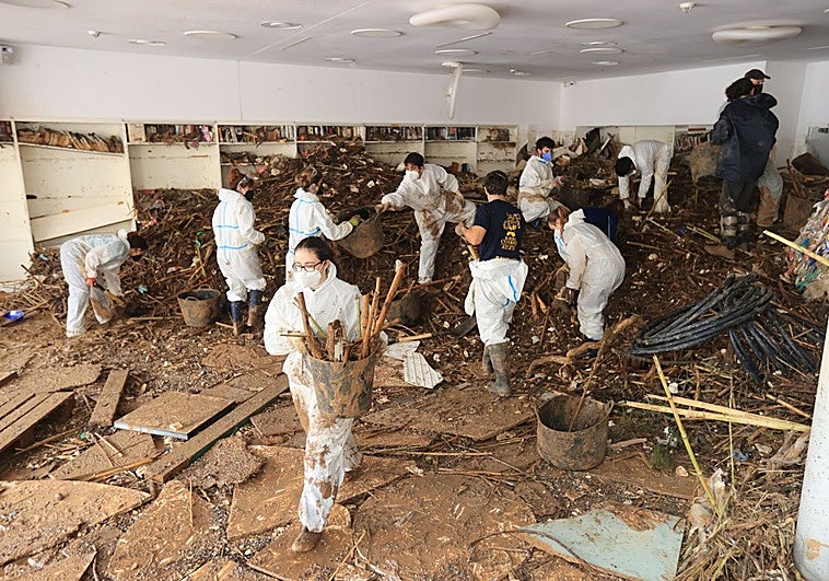 Voluntarios en Paiporta