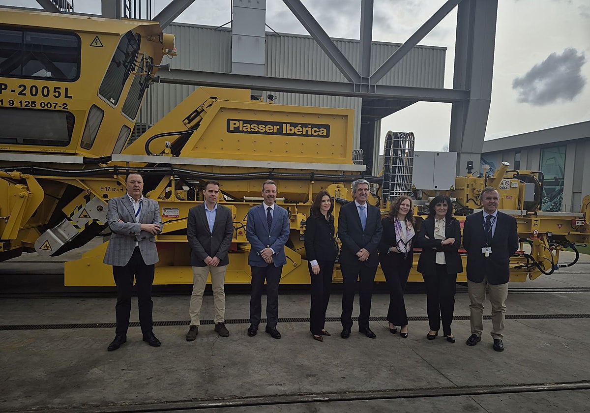 Plasser fabrica en Yuncler maquinaria para construir y mantener infraestructura ferroviaria