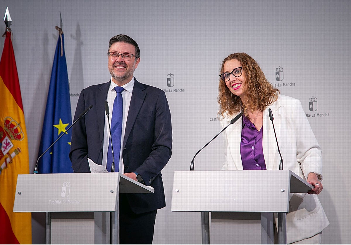 Simón sobre el burka: «Ningún derecho religioso está por encima de los derechos humanos y de las mujeres»