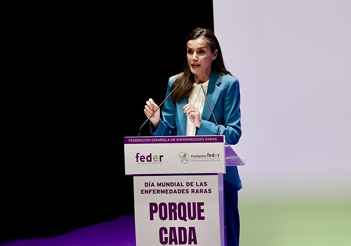 La Reina Letizia pide «equidad» en el diagnóstico y tratamiento de las enfermedades raras