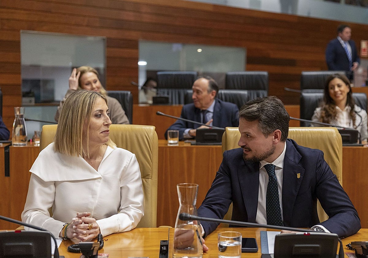 PP y Vox avanzan sin hacerse daño en los pactos de Aragón y Extremadura