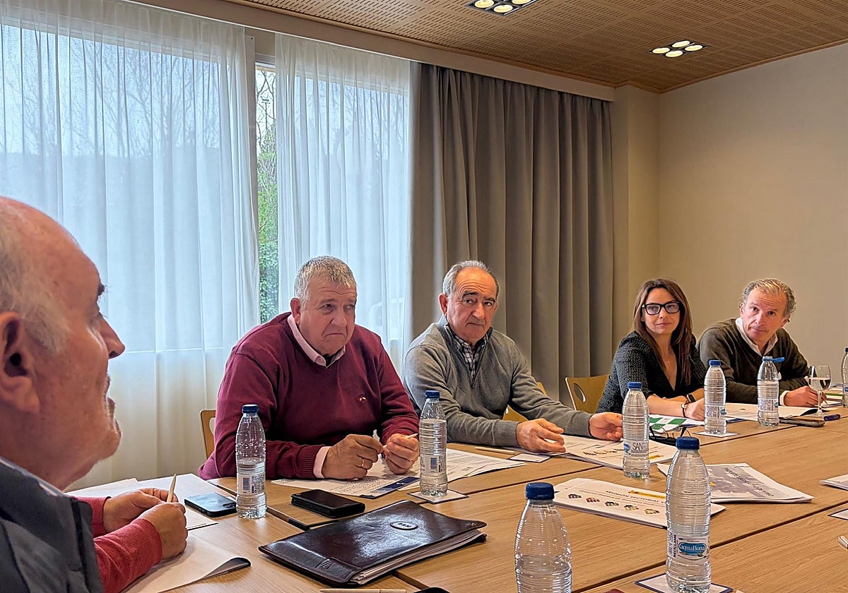 ASAJA advierte de nuevas movilizaciones si no se aplican medidas urgentes contra la plaga de conejos