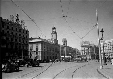 Madrid abre al público el fondo con las 200.000 fotos digitalizadas de Gerardo Contreras