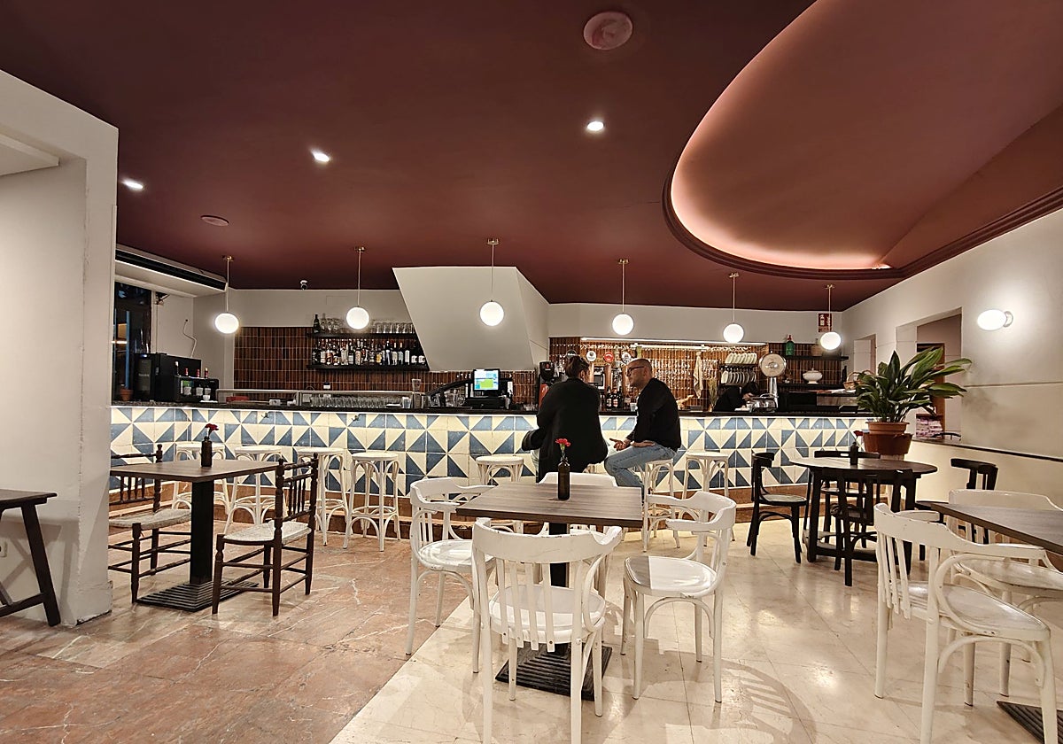 El histórico Yogui s de Toledo reabre como Santa Cruz y recupera su nombre original de 1986